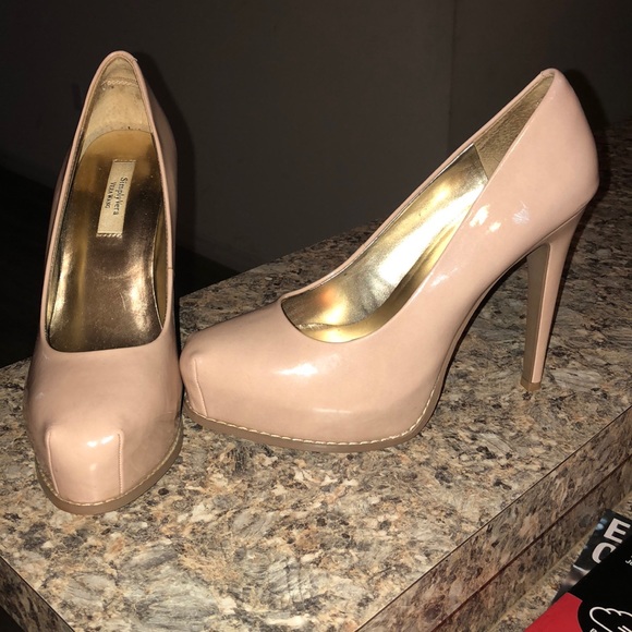 Simply Vera Vera Wang Shoes - Simply Vera Wang platform pumps